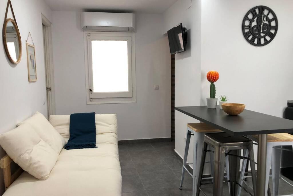 Апартаменты M4 Cool Terrace. 1 Min To Metro. 15 Min To Center Эсплугес-де-Льобрегат Экстерьер фото